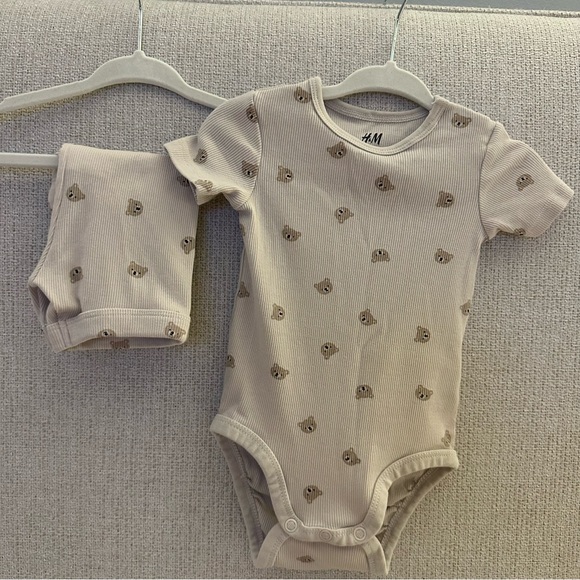 H&M Cream Bear Pattern Kids Shortie Set - Picture 1 of 2